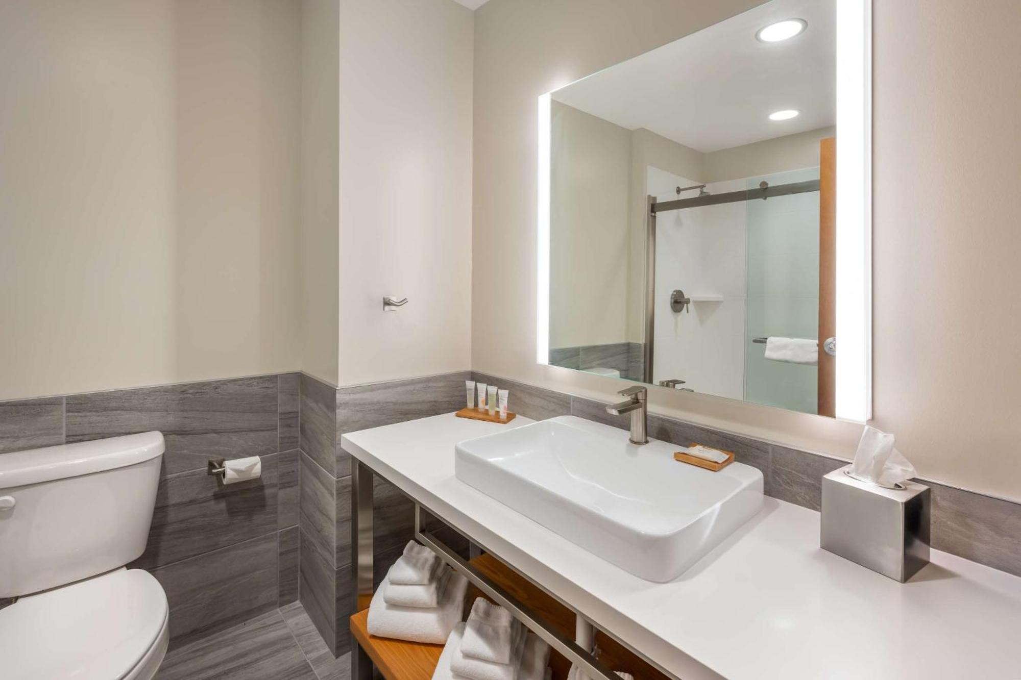 Radisson Hotel Pendleton Airport 외부 사진